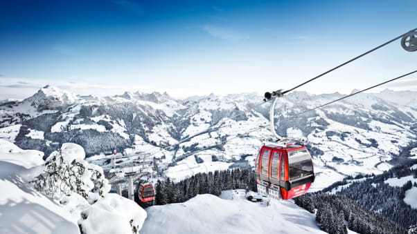 Det smukke skiområde Kitzbuehel i Østrig