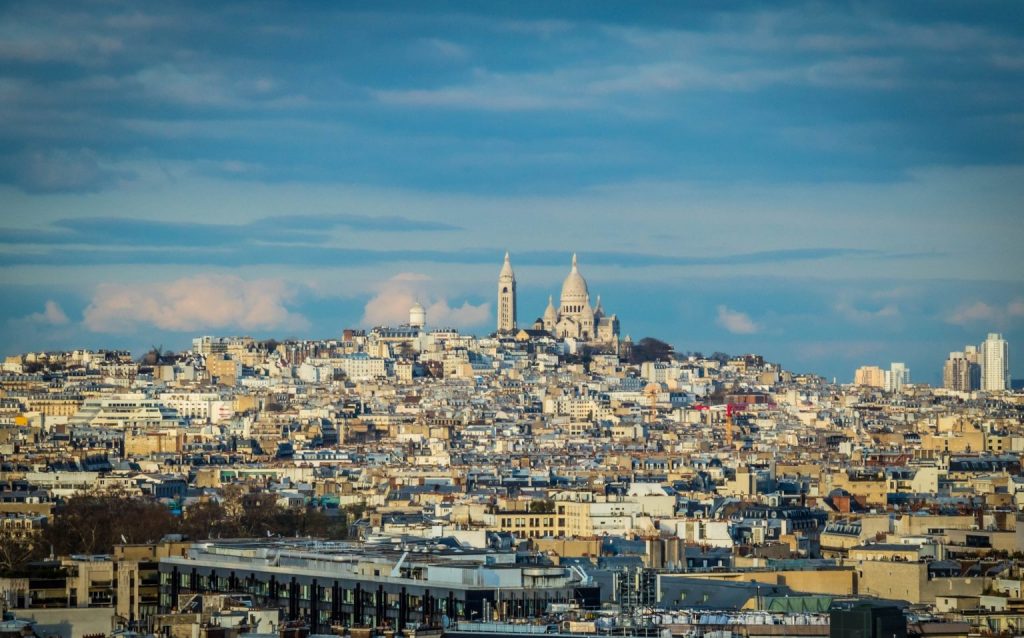 Montmartre er især kendt for den berømte kirke Sacré-Coeur